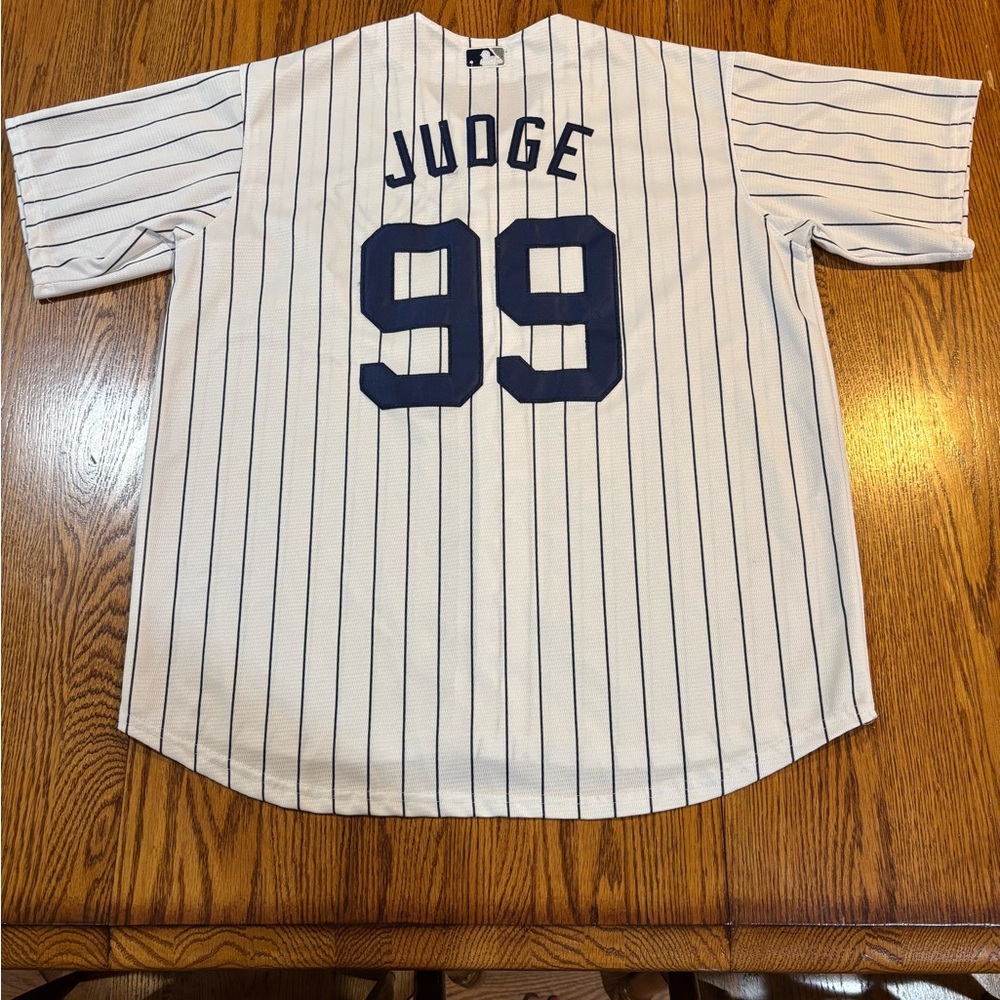 Aaron Judge Yankee Jersey Youth XL